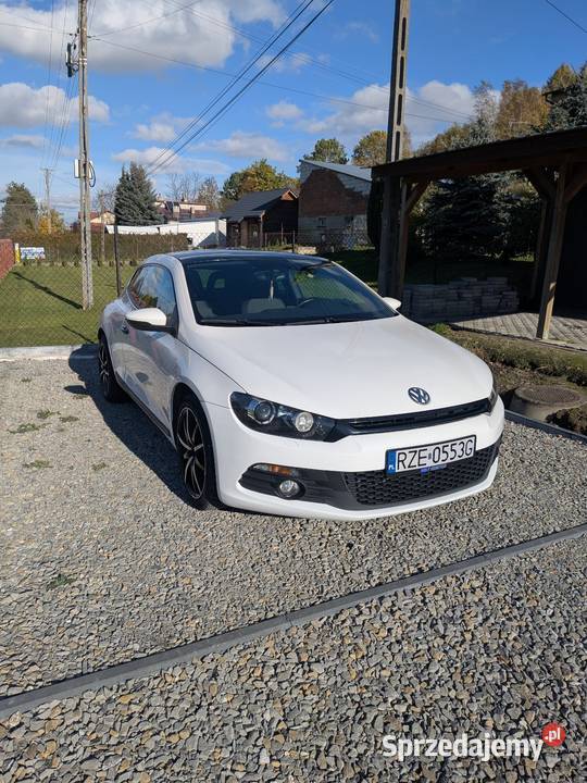 VW Scirocco 20 TDI DSG Rok produkcji 2010 Nosówka