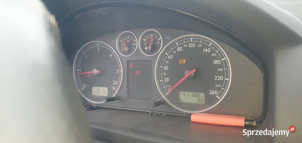 Syndyk sprzeda samochód osobowy VOLKSWAGEN