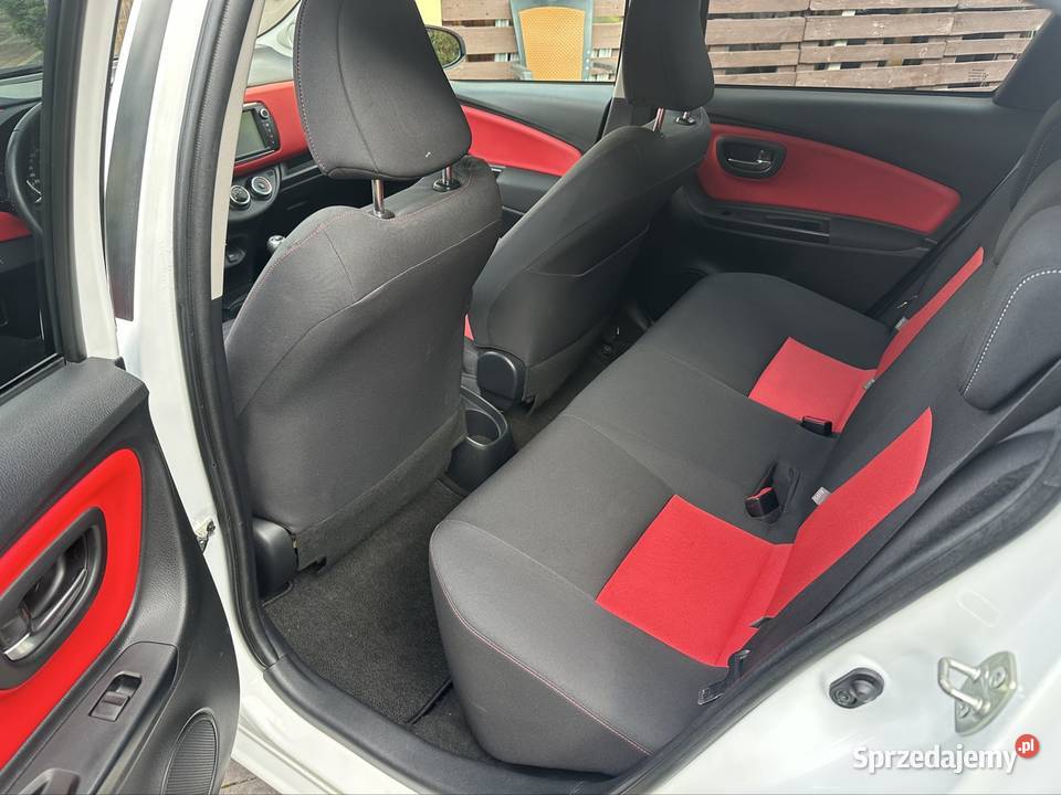 Toyota Yaris Style Red Pack 133 VVTi 2014 gniazdo USB Siedlce