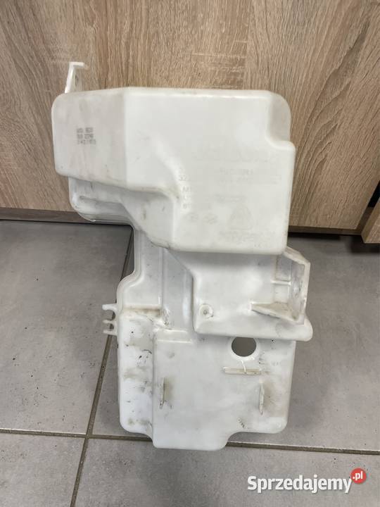 Volvo V40 XC40 zbiorniczek spryskiwaczy 32237460 osobowe Kozubszczyzna