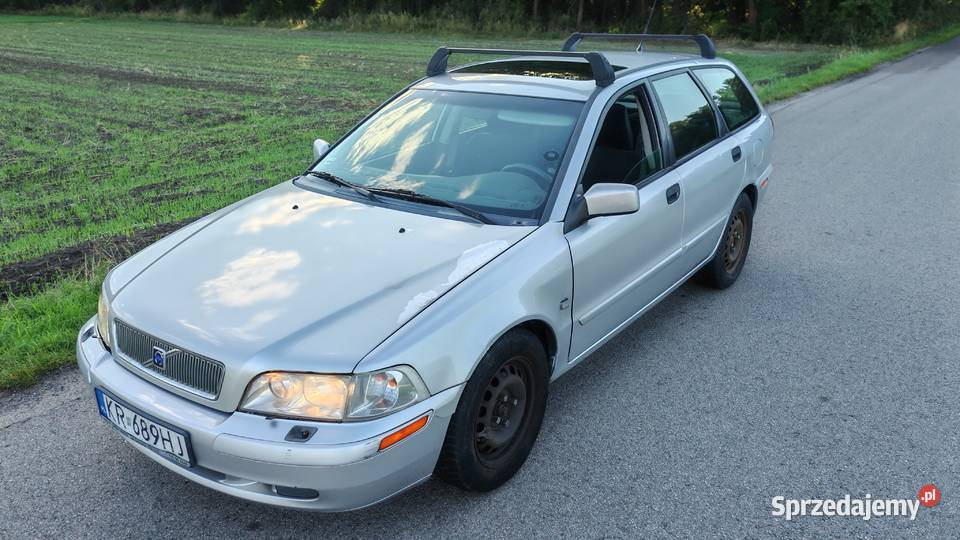 VOLVO V40 19D blacharce nieuszkodzony Gorzkowice