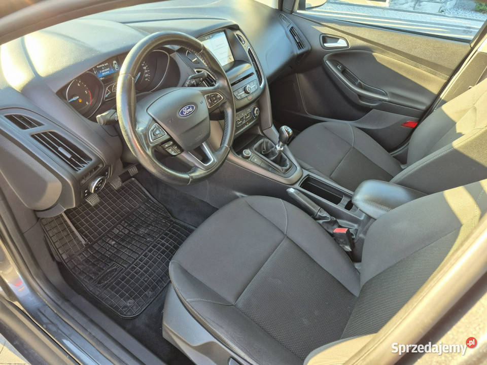 Ford Focus 15tdci navi bezwypadkowy alufegi pdc Drelów