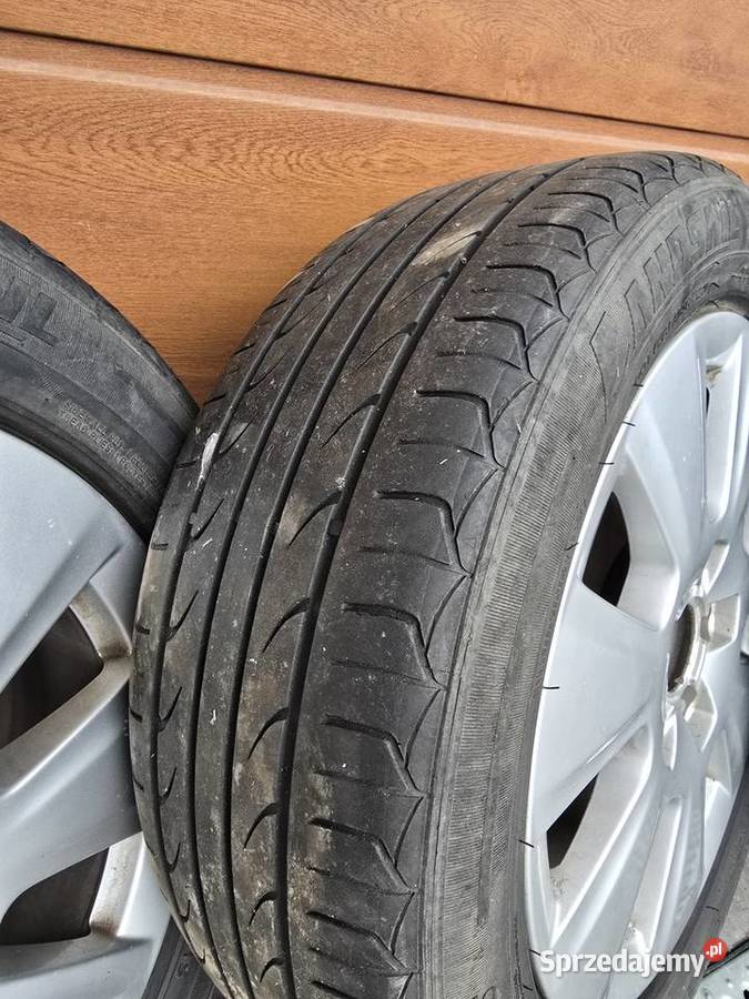 Alufelgi z oponami pokrowce Audi A3 A4 A5 A6 Średnica 16"