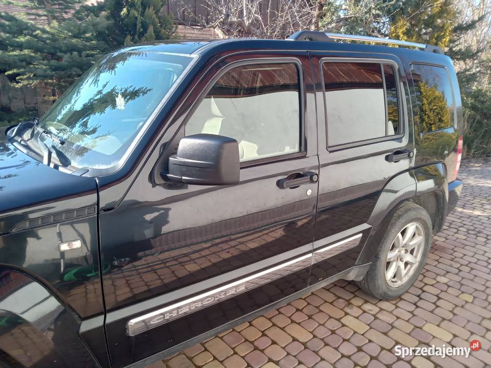 Okazyjna Jeep Cherokee Liberty 28 CRD automat 2800cm3 Warszawa