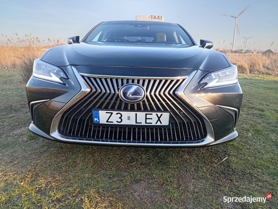 Lexus es 300h 2021 r 62 zamiana Toyota Sienna zachodniopomorskie Darłowo