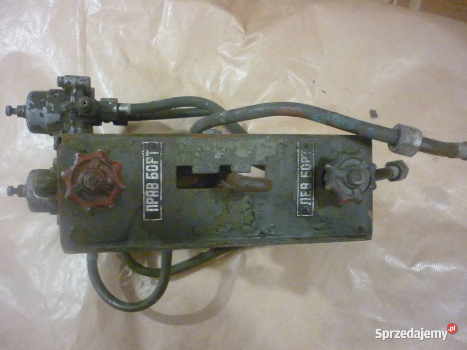 Ził 135 Ł zawór terenowe Dębica