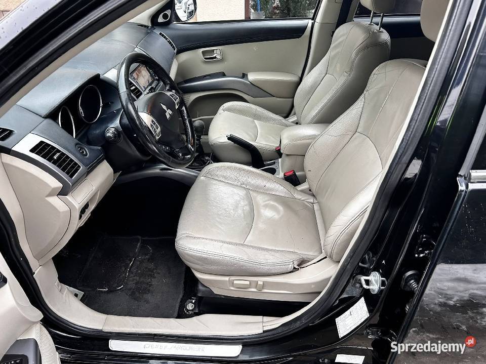 Mitsubishi Outlander II 4X4 2010 Lift FULL navi Skoki