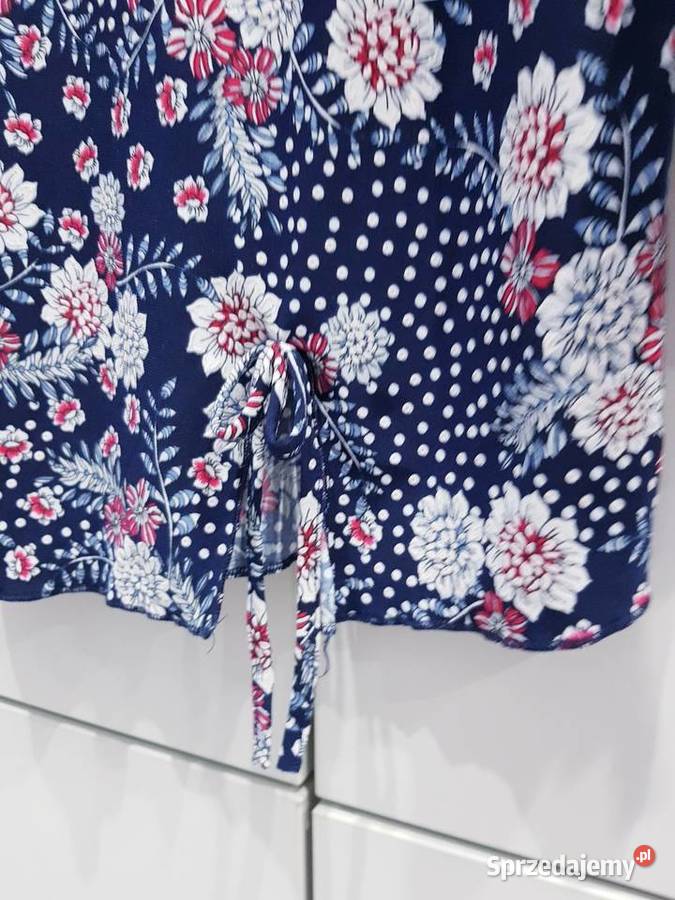 Damska kwiecista bluzeczka w dużym rozmiarze Dąbrowa Górnicza sprzedam