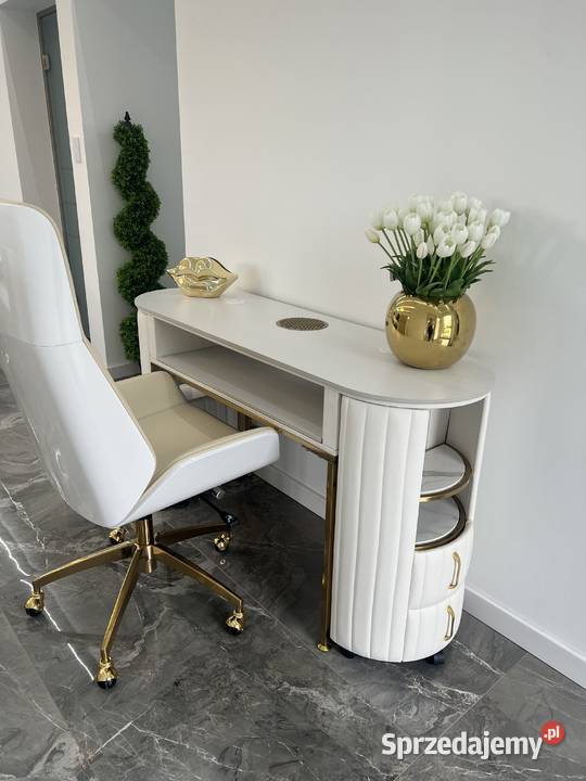 Biurko kosmetyczne z otworem na pochłaniacz małopolskie Golkowice