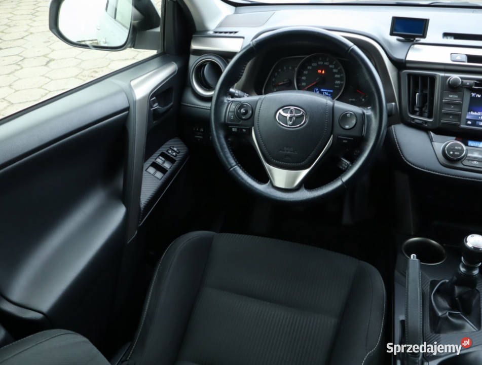 Toyota RAV 4 20 D4D światła przeciwmgielne RAV4 Łódź