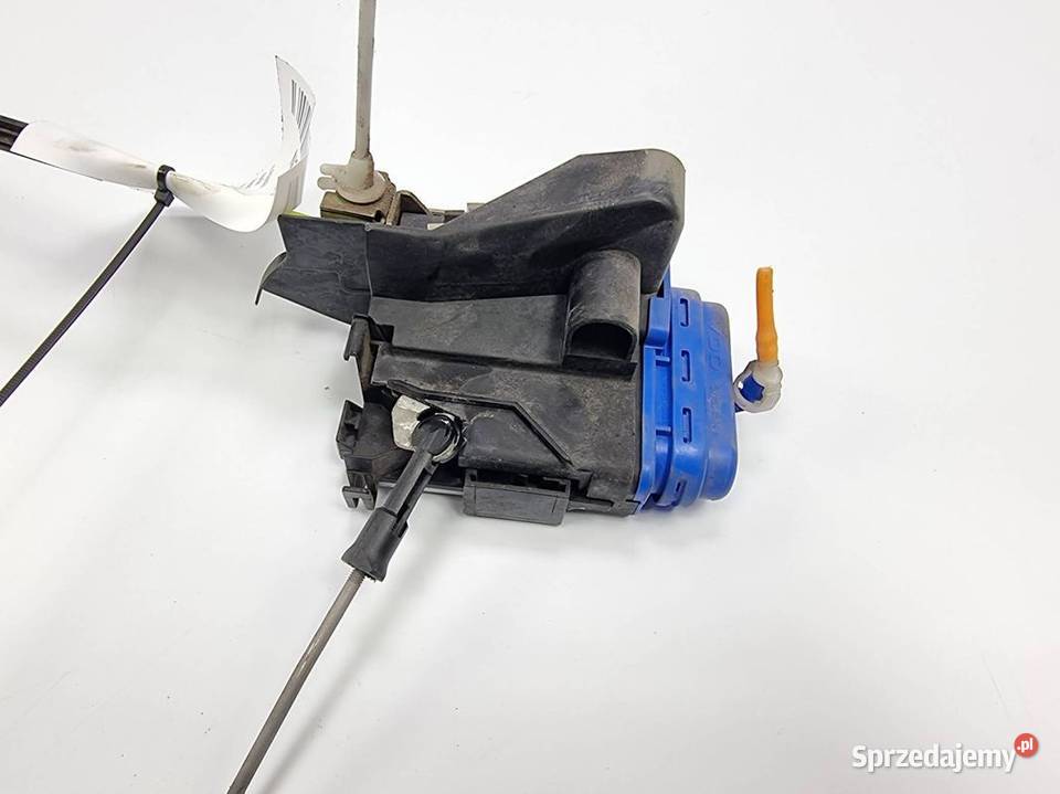ZAMEK DRZWI LT AUDI A4 B5 8D0839015A Lipno