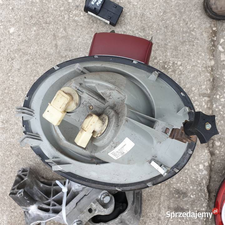 VW BEETLE LIFT LAMPA LEWA PRAWA TYL 1C0945096N osobowe Łochowice