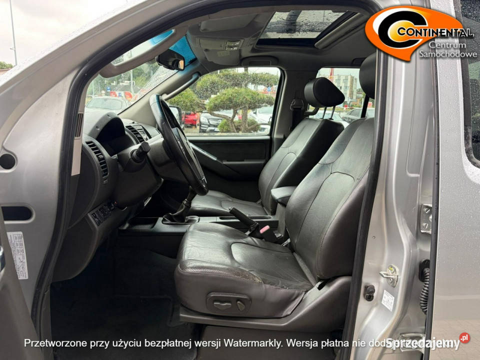 Nissan Navara Pełne wyposażenie III 20052014 wielofunkcyjna kierownica Żory
