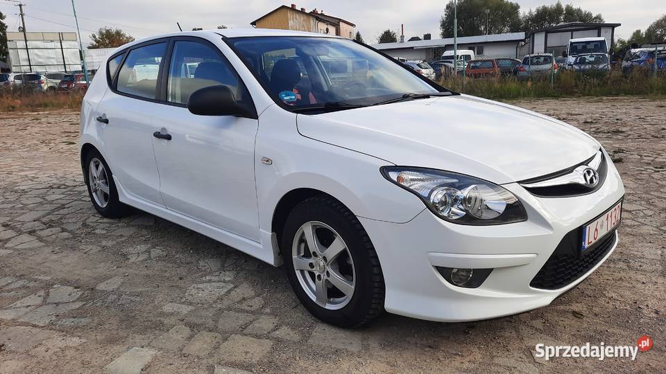 Hyundai i30 Lift 14 16V Benzyna Klima sprawna wspomaganie kierownicy Kraśnik sprzedam
