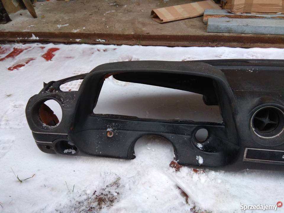 Deska rozdzielcza Mercedes W123 Beczka osłona