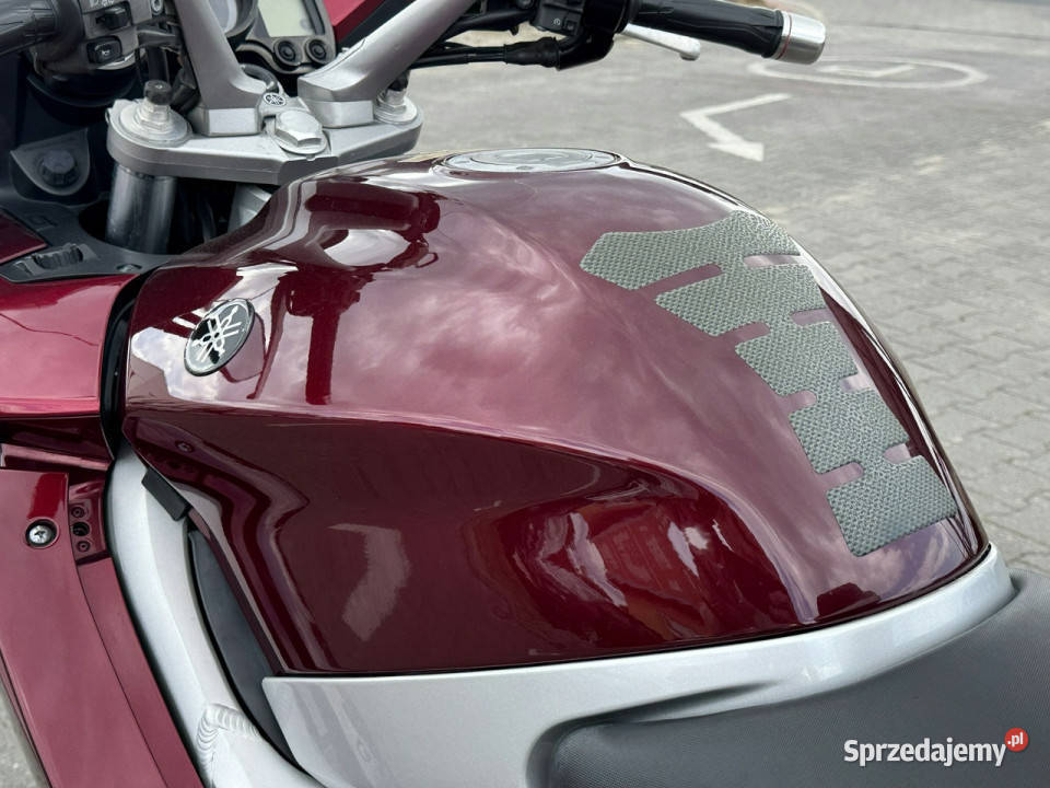 Yamaha FJR FILMBezwypadkowy12 lat w jednych Yamaha
