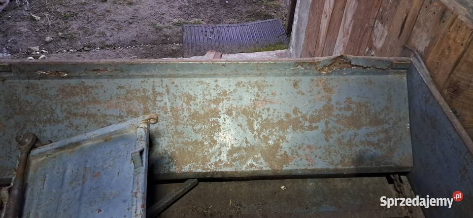 Używany rozrzutnik obornika Rt 21h 25 tony nieuszkodzony Gorenice