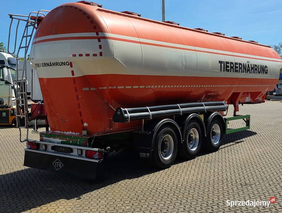 Naczepa do przewozu paszy 7 komorowa Silos 24000kg