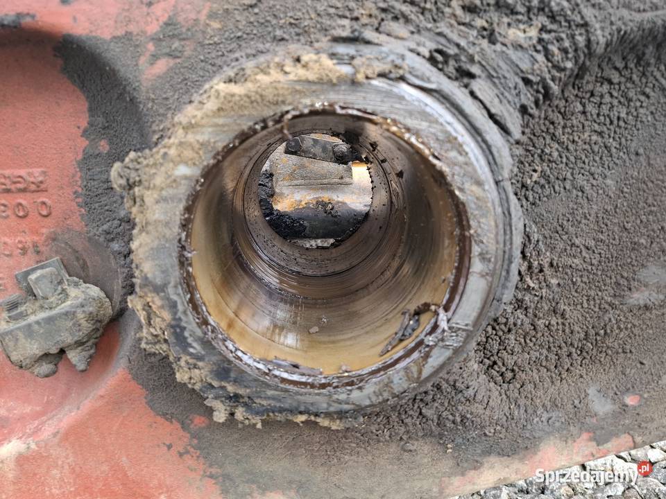Ładowarka Volvo L 220 DEF cięgno prętowekość Targoszyn