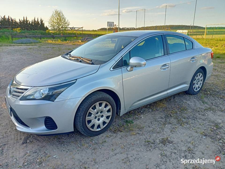 TOYOTA AVENSIS SALON POLSKA Poznań