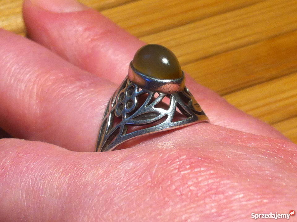 Srebrny pierścionek z naturalnym kamieniem Lublin