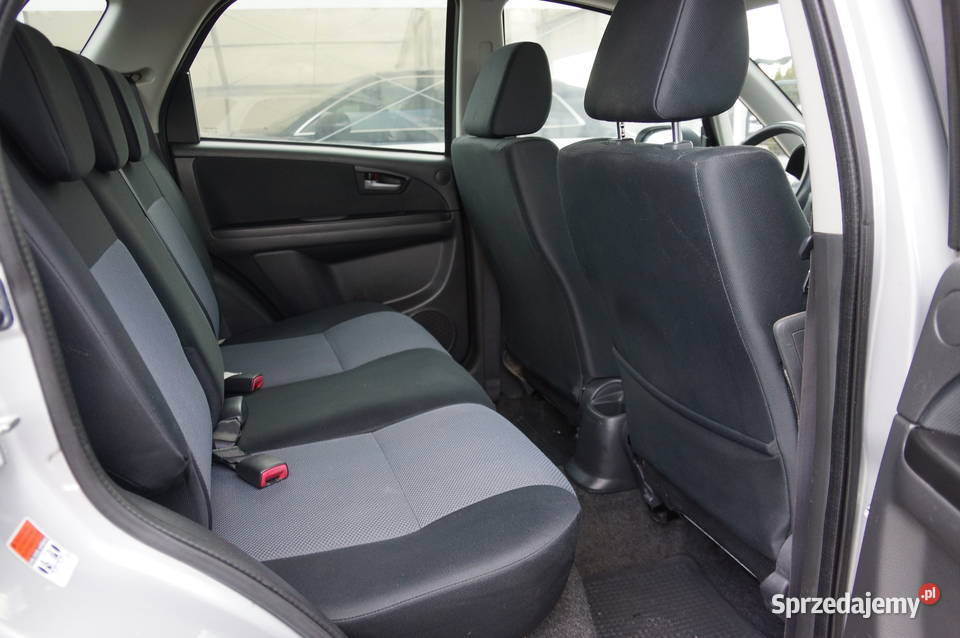 Fiat Sedici 16 Benzyna 107 4x4 Klimatronic Hak centralny zamek