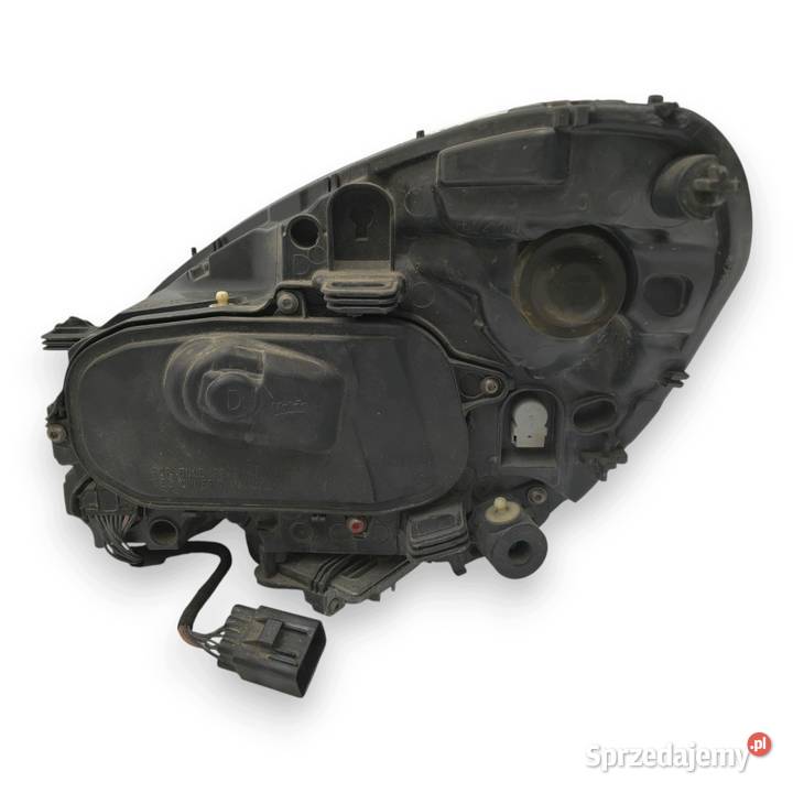 LAMPA PRAWA Volvo V60 S60 II XENON 20102013 Lampy przednie Chełm