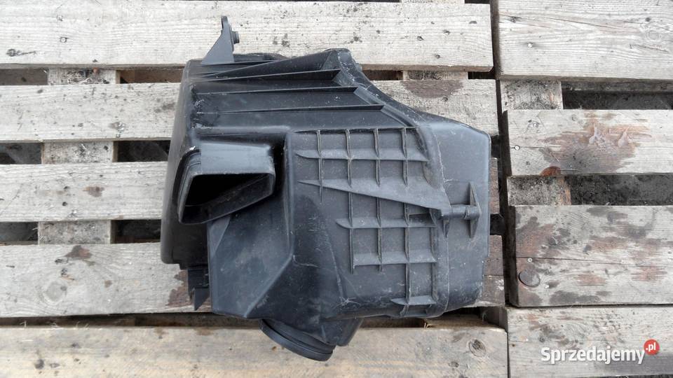 BMW E81 E87 LIFT 09r obudowa filtra powietrza świętokrzyskie