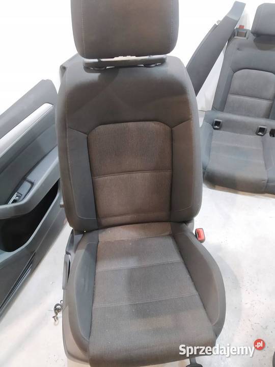 FOTELE KANAPA BOCZKI PÓŁELEKTRYCZNE KOMBI KPL Rok produkcji 2015