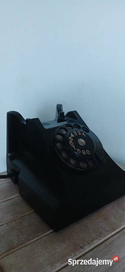 Stary telefon stacjonarny z lat 50 tych Kraków