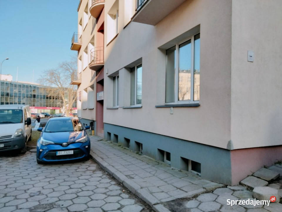 Sprzedam mieszkanie w kamienicy 60 m2 Liczba pokoi 2