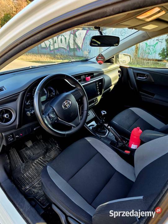 TOYOTA AURIS 2016 14 D4D osoby prywatnej 90KM Warszawa