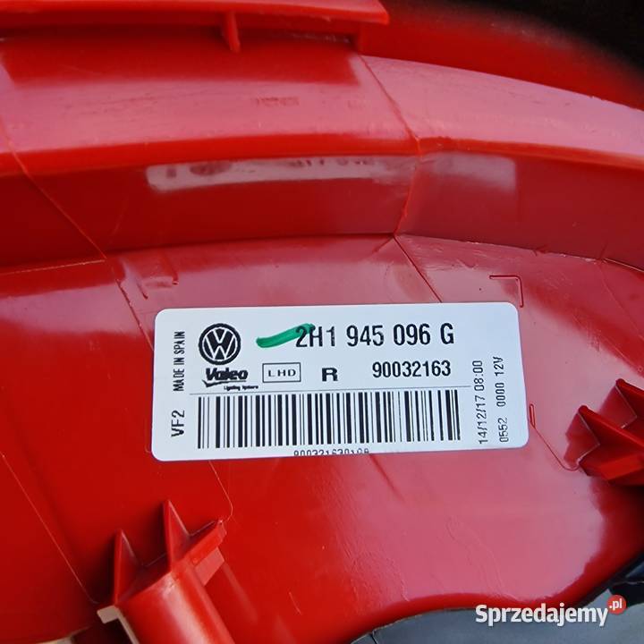 VW AMAROK LAMPA TYLNA TYŁ PRAWA NOWA ORYGINAŁ Bieleń