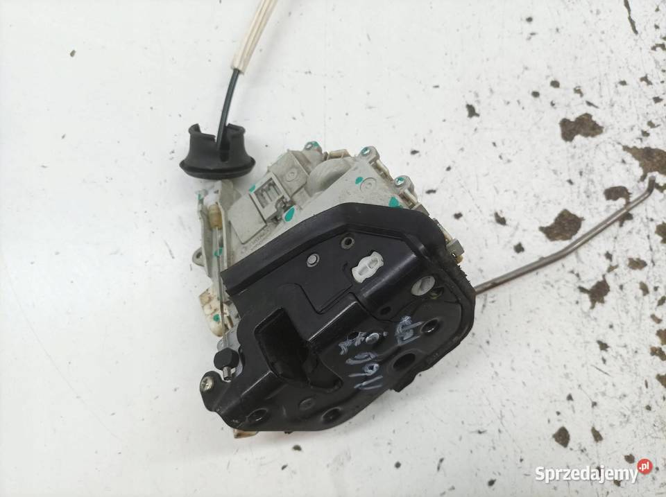 ZAMEK DRZWI PRAWY PRZÓD 4F1837016E Audi A6 III Zamki, wkładki i kluczyki