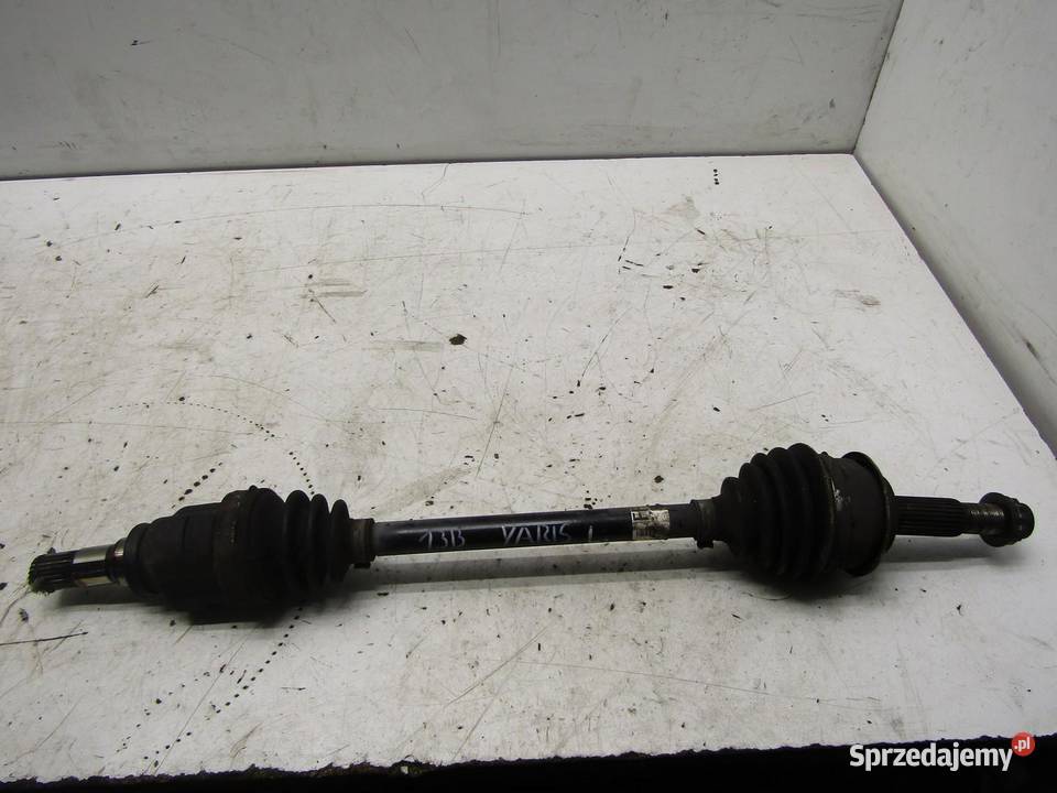 PÓŁOŚ PRZEDNIA LEWY PRZÓD 13 VVTI TOYOTA YARIS osobowe