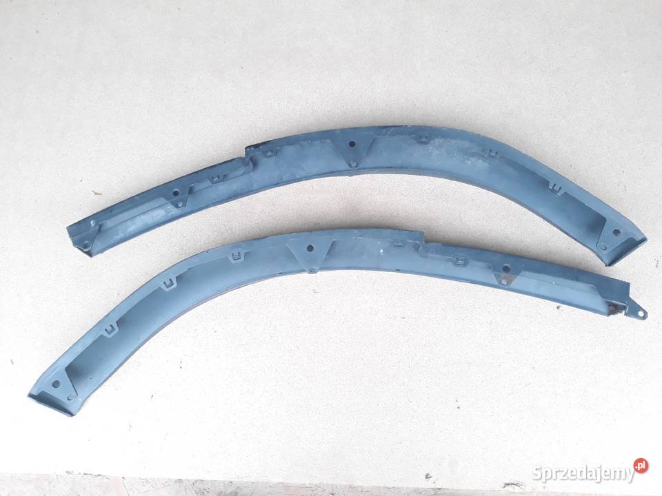 TOYOTA AVENSIS T25 HOKEJ SPOILER PRAWY PRZÓD osobowe