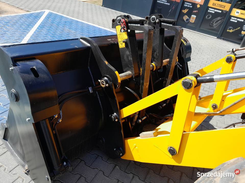 KOPARKOŁADOWARKA JCB 4CX CAT 444 434 CASE 695 wielkopolskie