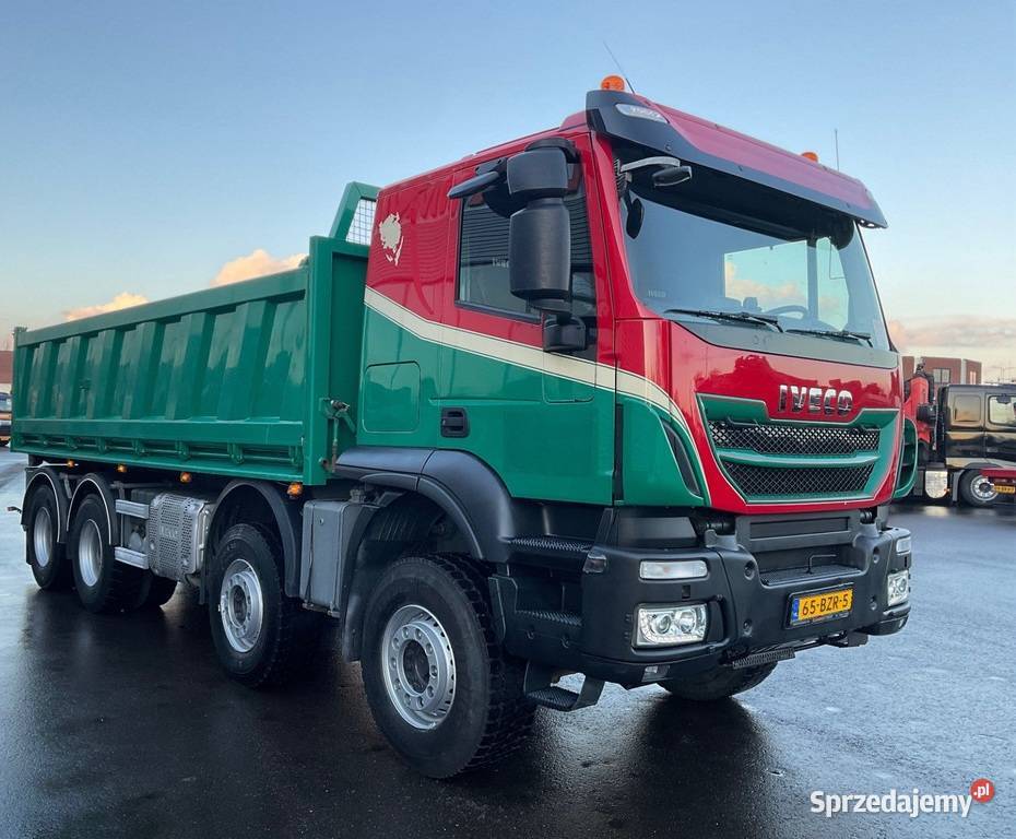 4 osiowa wywrotka 8x4 Iveco Biała Podlaska