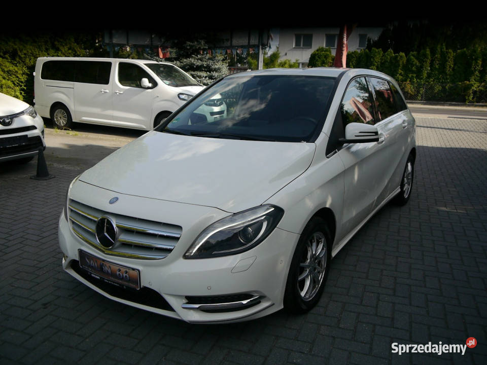 Mercedes B 180 16 zwykły silnik Led Navi Xenon śląskie Częstochowa