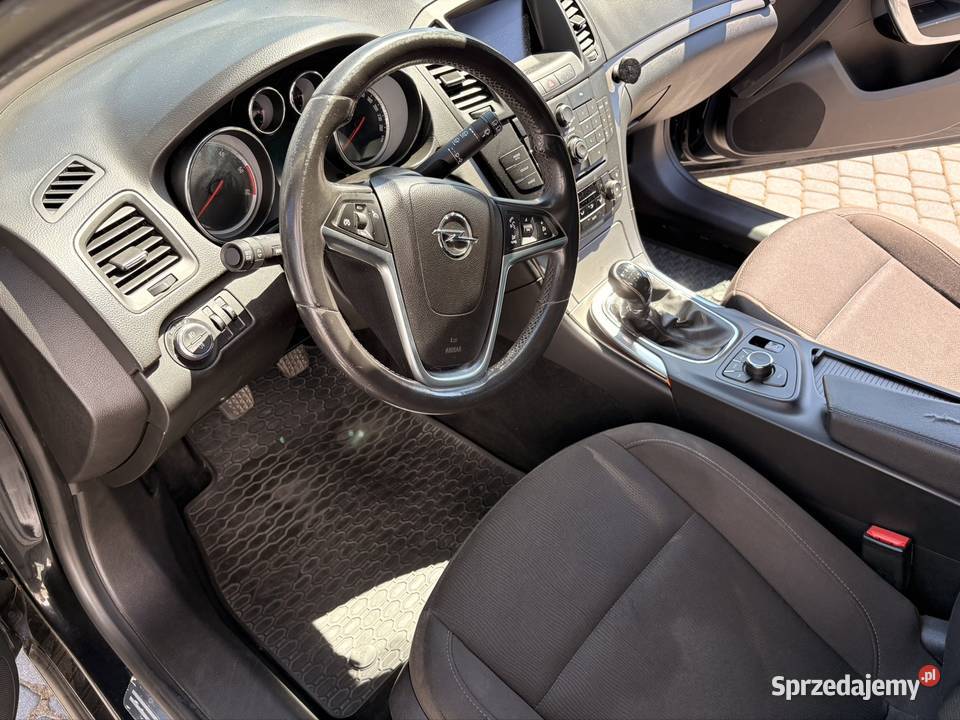 Opel Insignia A Sports Tourer 2010 20 CDTI Kombi Okleśna