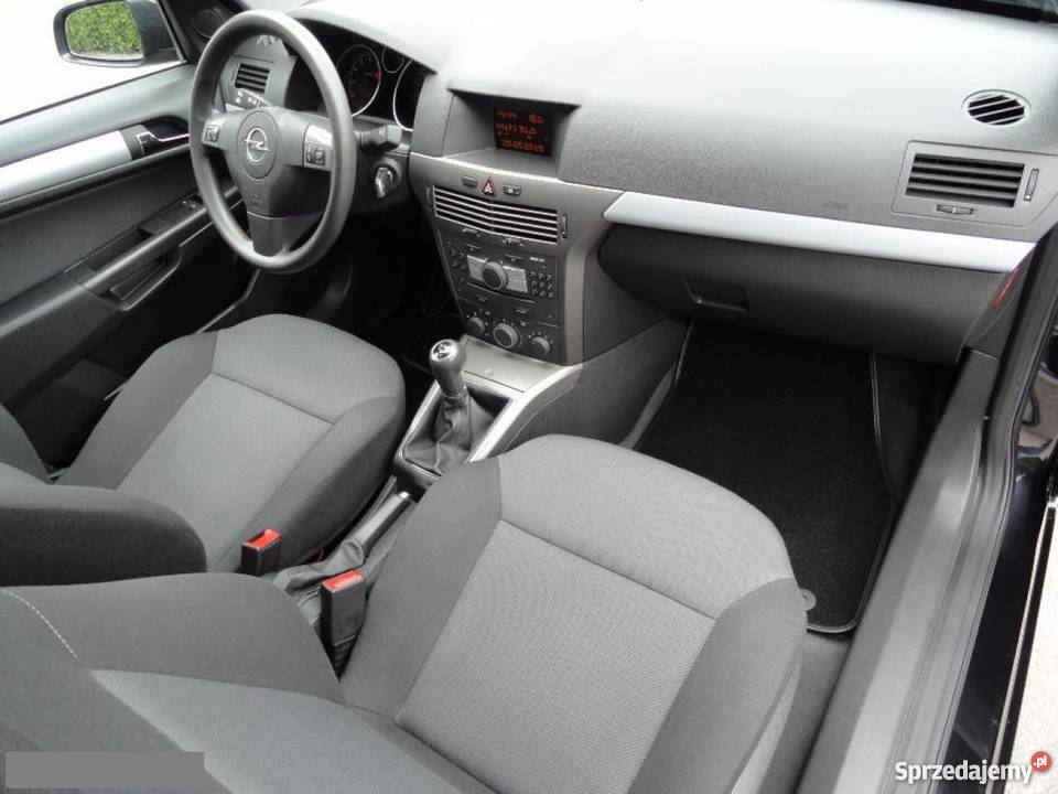 Do sprzedania nieuszkodzony Opel Astra czarny śląskie Żory