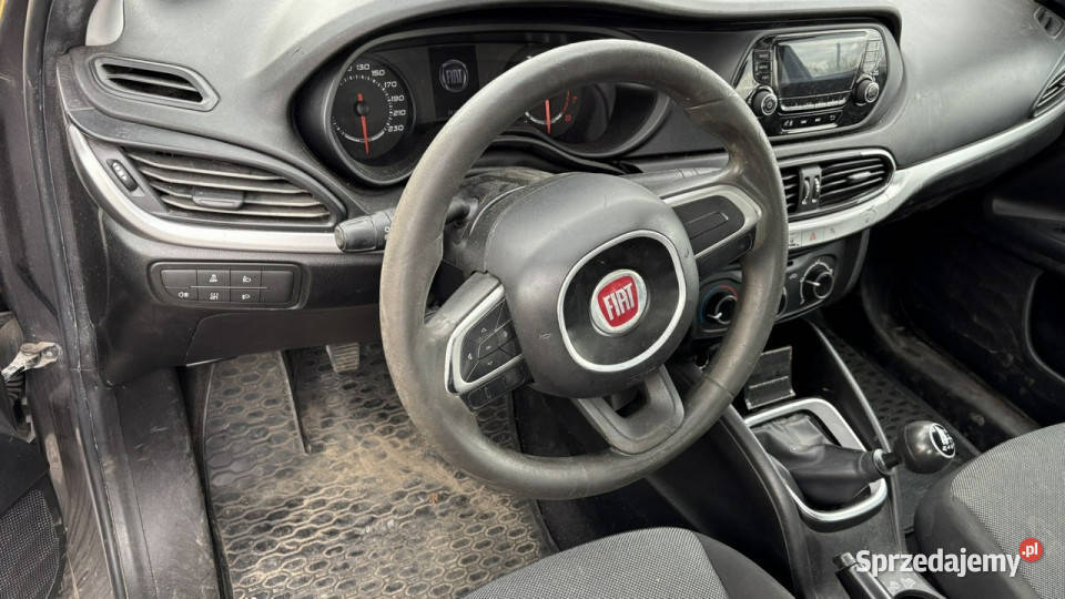 Fiat Tipo 14 16V Pop II 2016 Tipo Grójec