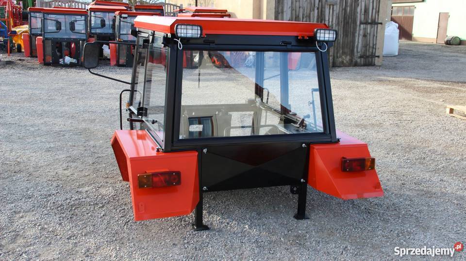 Kabina ciągnikowa do ciągnika MTZ 8082 kabiny kujawsko-pomorskie Rogóźno