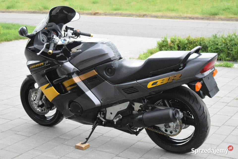 Honda CBR oryginalny stan dok na z niemiec manualna Śrem