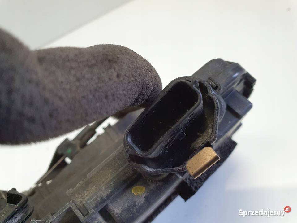 Renault Clio IV ZAMEK DRZWI prawy tył PASAŻERA sprzedam