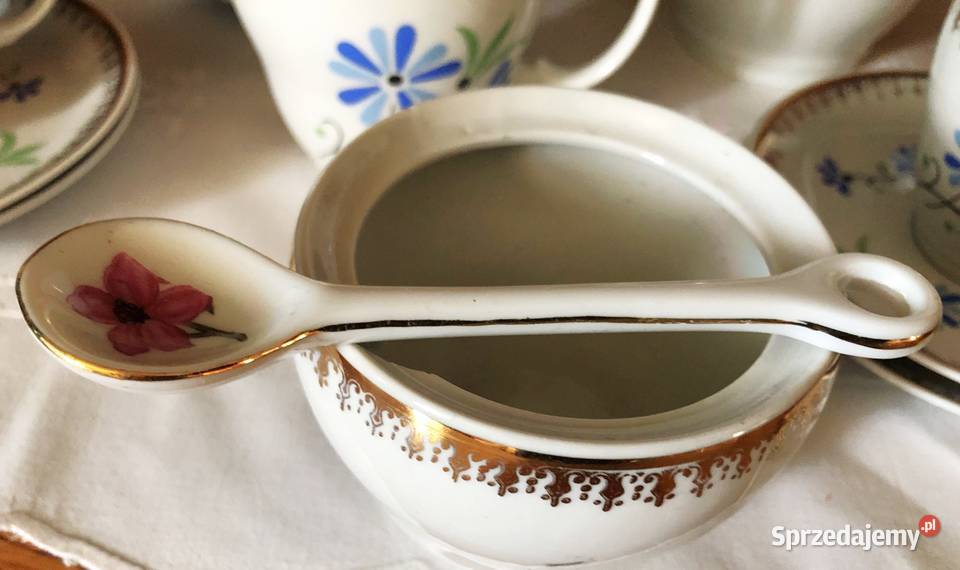 Serwis kawowy na 6 osób porcelana Włocławek PRL