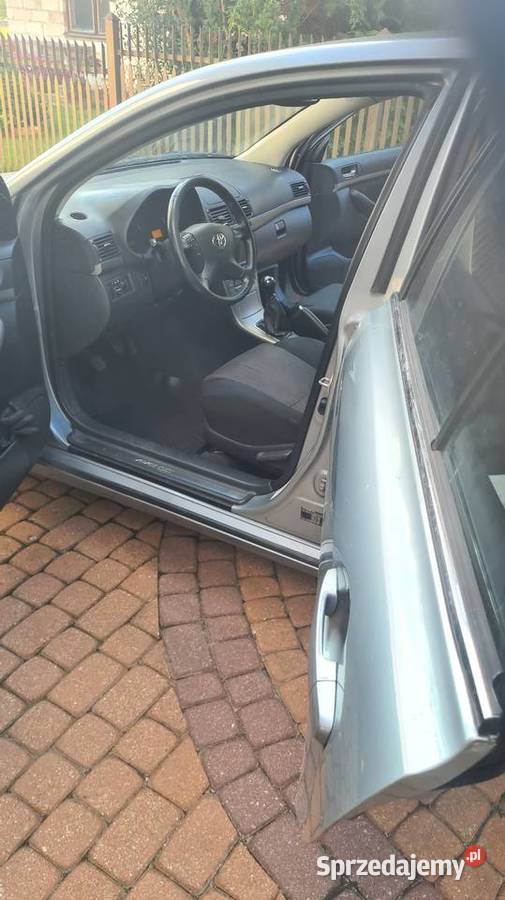 Toyota Avensis T25 manualna Avensis sprzedam
