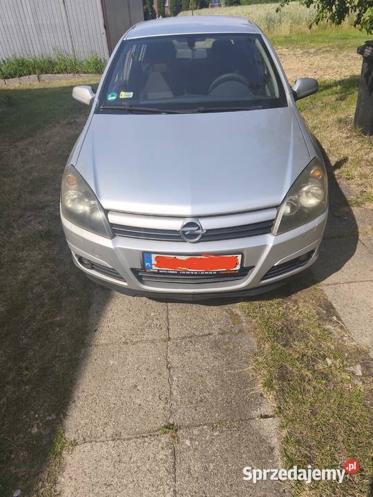 Astra H 16 105 brak kompresji sprzedam całość Jaworzno