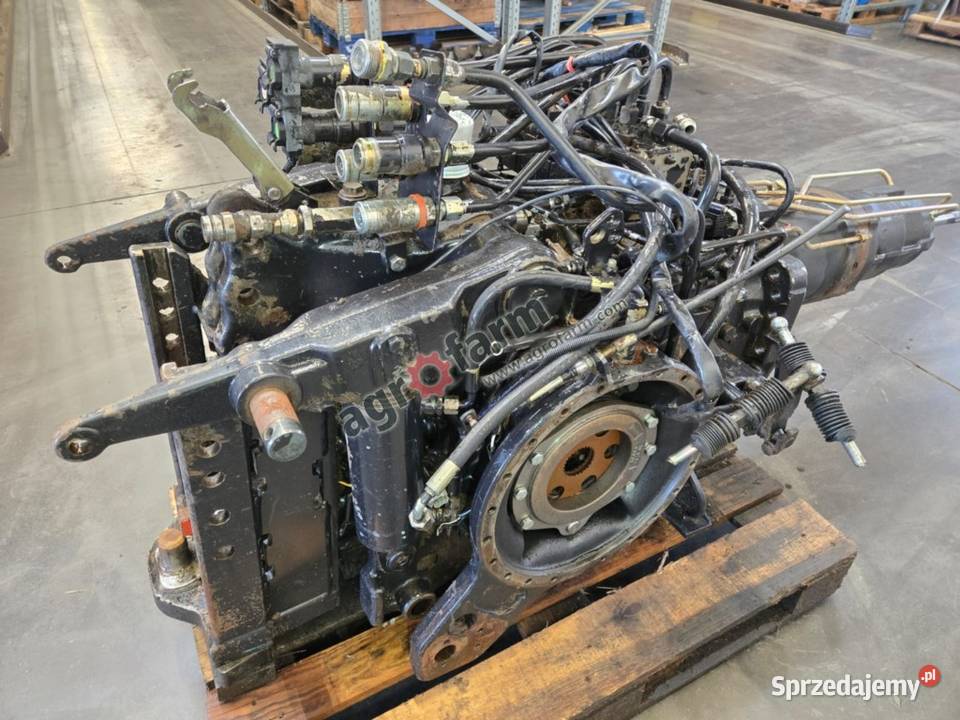 Skrzynia biegów most tylny Valtra C90 N123 T131 Byków