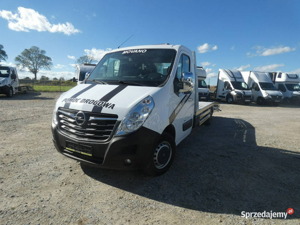 Opel Movano movano najazd auto laweta pomoc Raszków